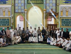 Shalat Subuh Berjama’ah Di Masjid Ruhama Takengon, Kapolda Aceh : Ucap Terima Kasih Pada Masyarakat Aceh Tengah