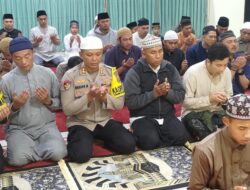 Kebersamaan Religius: Kapolres Bener Meriah Shalat Tarawih Bersama Masyarakat