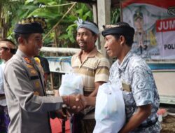 Kapolres Karangasem Berbagi di Jum’at Berkah