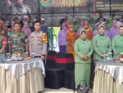 Mayor Jenderal TNI Mohammad Fadjar Kodam lll/ Siliwangi Menyerahkan Penghargaan Kepada Pj Bupati Bogor Dalam Penghargaan Kinerja Terbaik Se-Jawa Barat