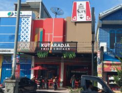 Warga 1001 Keluhkan Limbah Toko Penjual Makanan Siap Saji Yang Berorientasi Tak Hiraukan Lingkungan 