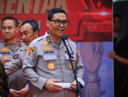 Kapolri Pimpin Pelepasan 315.718 Paket Sembako Sambut Hari Bhayangkara ke-78