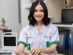 Drh. Yulyani Dewi Terbitkan Buku “A-Z : Tortoises and Turtles,” Kupas Tuntas Soal Kura-kura