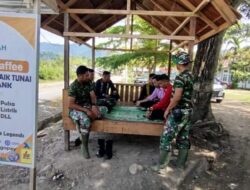 Satgas TMMD Komsos Bersama Masyarakat.