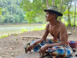 Puluhan Tahun, Perahu Kayu Tradisional Tranportasi Utama Masyarakat Desa Pasir Putih.