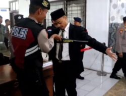 Polres Aceh Tengah Kawal Ketat Pelantikan Anggota DPRK, Undangan Diperiksa Metal Detektor