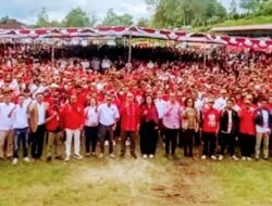 Pelantikan Ribuan Tim pemenangan sekaligus Borhat-borhat paslon Satika Sarlandi,di hadiri para Tokoh masyarakat,Tokoh pemuda dan Komunitas pendukung Se Kecamatan Siborongborong TAPUT.