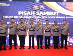 Irjen Sandi Pimpin Sertijab PJU Baru Humas Polri