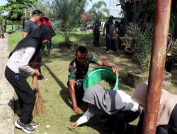 HUT TNI ke-79 Kodim 01/04 Aceh Timur Menggelar Karya Bakti di Idi Rayeuk