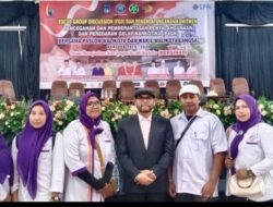 Organisasi IKAN Mendapat kan bantuan Leptop dari DR. HM Nasir Djamil. M.Si Anggota DPRI di Cafe Oregon