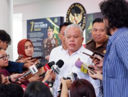 Penahanan 3 Oknum Hakim Dipindahkan dari Kejaksaan Tinggi Jawa Timur ke Jakarta