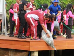Dukung Misi Asta Cita, Polda Sumsel Panen Raya 2,5 Ton Ikan, Tebar Bibit Puluhan Ribu Ekor