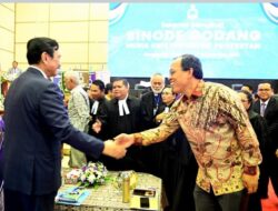 Bupati Humbahas Hadiri Sinode Godang HKBP. 