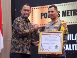 Polres Metro Tangerang Kota Terima Penghargaan Terbaik Kepatuhan Penyelenggara Pelayanan Publik se-Provinsi Banten dari Ombudsman RI.