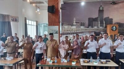 Pj Bupati Mahyuzar Buka Sekolah Lapang Iklim Operasional di Syamtalira Aron