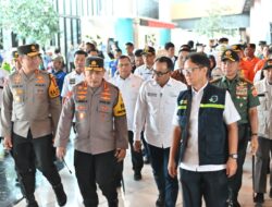 Pastikan Kelancaran Nataru 2024, Menko PMK dan Stakeholder Tinjau Pelabuhan Merak.