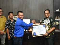 Berbagai Lembaga/LSM Berikan Penghargaan ke Pj Bupati Lotim, Banjir Penghargaan Di Berikan Ke Pj Bupati Lotim (Drs.H.Muhammad Juaini Taufik,M.AP)7 Ormas/LSM Besar Berikan Pernghargaan Pada Pj Bupati Lotim Atas Kesuksesan Membangun Lotim. 