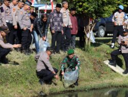 Tingkatkan Ketahanan Pangan Lokal, Kapolres Aceh Tengah Tebar Ribuan Benih Ikan Nila