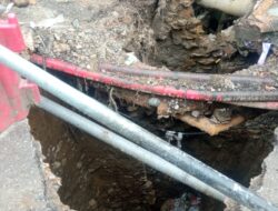 Jembatan Menuju beberapa Instansi Chusuk Ke Kantor Camat Kecamatan Siborongborong “Jebol”.