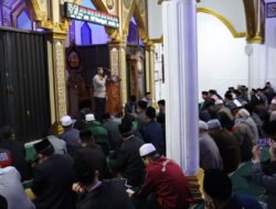 Safari Subuh Di Masjid Jami’ Ridwan, Kapolres Aceh Tengah : Ajak Tingkatkan Kepedulian Terhadap Keluarga
