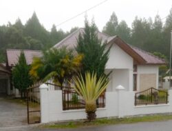 Setelah Purna Tugas Mantan Sekda Humbahas, Bawa beberapa Perabotan Dari Rumah Dinas .