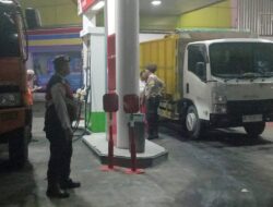 Ciptakan Situasi Aman Ditempat Publik, Patroli Biru Polsek Abiansemal Sambangi SPBU