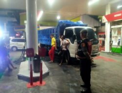 Patroli Dialogis Polsek Abiansemal Sambangi SPBU, Sampaikan Pesan Kamtibmas