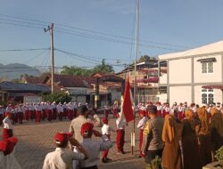 Jadi Pembina Upacara, Kanit Binmas Polsek Bebesen Ajak Siswa Hindari Bullying Dan Perilaku Negatif