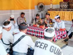 Perkuat Sinergi Polsek Denpasar Barat Sambang Kamtibmas Kunjungi Pengempon Pura Tegeh Pancer Gumi