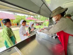 Dukung Asta Cita, Satgas Madago Raya Kini Berikan MBG di MI Al Khairaat Tokorondo