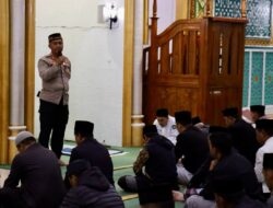 Safari Subuh Di Masjid Ruhama, Kapolres Aceh Tengah Ajak Jaga Diri Dan Keluarga Dari Perbuatan Negatif