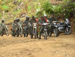 Hadir Sebagai Kawan Perjuangan, Satgas TMMD Ke-123 Kodim 0111/Bireuen Bantu Warga Angkut Hasil Panen Jagung.