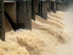 PROF SUTAN NASOMAL : PULUHAN TRILYUN DAMPAK KERUGIAN DARI BANJIR. KASUS BENDUNGAN CIAWI DI HIMBAU PRESIDEN RI PERHATIKAN