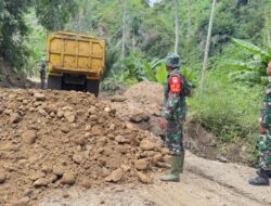 Komandan SSK Arahkan Penurunan Material Tanah untuk Pengerasan Jalan.