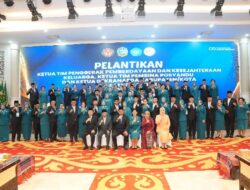 Resmi Dilantik, Ny. Erma Oloan P Nababan Ketua TP-PKK, Pembina Posyandu dan Dekranasda Kabupaten Humbahas.