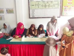 Tim SSK SMANTIG Bantu Kegiatan Posyandu Desa Blang Rongka