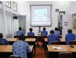 Bupati Humbahas hadiri Rapat Koordinasi (Rakor) Penyelenggaraan Pemerintah Daerah secara virtual. 