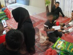 Istri Korban Pembunuhan Oknum TNI di Aceh Utara Komunikasi dengan Haji Uma via Video Call, Minta Pelaku di Hukum Berat