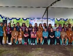 PKK Supervisi PAAR dan Kesrak PKK KB Kes di Humbang Hasundutan