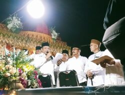 Pemerintah Kabupaten Bireuen, dibawah kepemimpinan Bupati H. Mukhlis, ST, dan Wakil Bupati H.Ir. Razuardi, MT, Pawai Takbir Akbar Hari Raya Idul Fitri 1446 H berlangsung meriah dan sukses