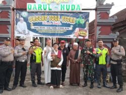 Sinergi Polsek Dentim, TNI, dan Unsur Pengamanan Lainnya dalam Pengamanan Sholat Idul Fitri 1446 H