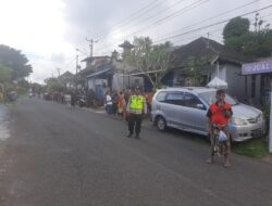 Bhabinkamtibmas Desa Pupuan Melaksanakan Pam Penguburan (Mekingsan) Di Kuburan Desa Adat Pupuan