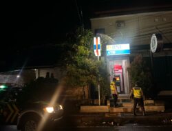 Antisipasi Gangguan Kamtibmas Polsek Penebel Patroli Malam Hari