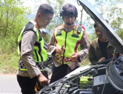 Tidak Ada Libur Lebaran Idul Fitri 1446 H, Anggota Polres Aceh Tengah Beri Pelayanan Dan Rasa Aman Di Jalur Mudik Dan Tempat Wisata
