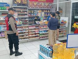 Anggota Polsek Susut Melaksanakan Patroli bLue Light Guna Menjaga Kamtibmas Diwilkun Polsek Susut, Supaya Tetap Kondusif