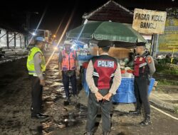Antisipasi Kegiatan Masyarakat di Malam Hari, Polsek Bangli Intensifkan Kegiatan Blue Light Patrol