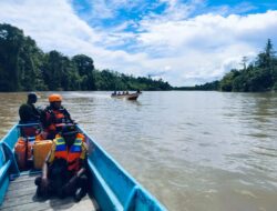Pencarian IPtu Tomi Samuel Marbun di Sungai Rawara Hingga Kampung Yakora Teluk Bintuni. POLRI, TNI dan Basarnas Laksanakan Giat Bersama