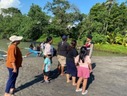 Personil Polsek Seltim bersama Bhabinkamtibmas Desa Tegalmengkeb Atensi Giat Kelecung Beach Festival