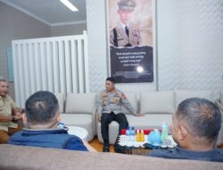 Dalam Rangka Kunjungan Kerja, Kasum TNI Letjen Richard Tampubolon dan Pejabat Tinggi Institusi POLRI di sambut Bupati Taput di Bandara Silangit