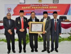 DPRD Sampaikan Rekomendasi LKPj Bupati Humbahas 2024